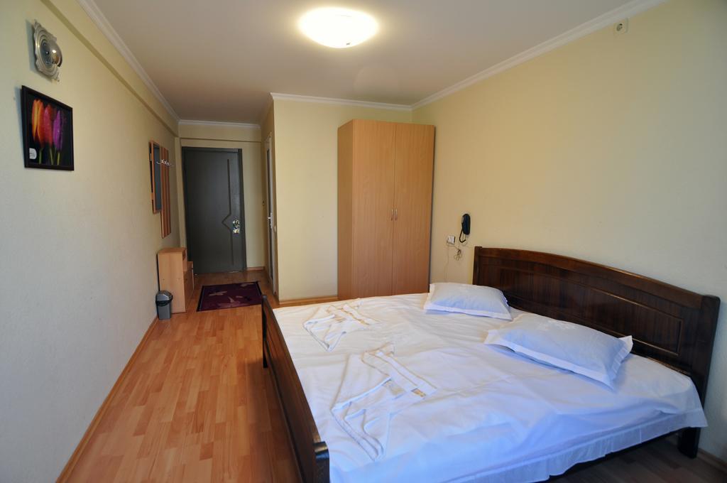 Sun Rise Hotel Тбілісі Номер фото
