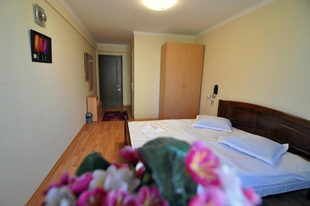 Sun Rise Hotel Тбілісі Номер фото