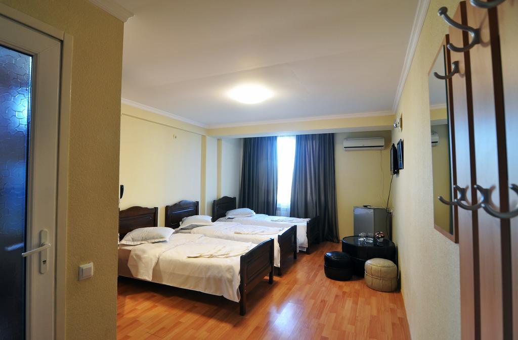 Sun Rise Hotel Тбілісі Номер фото